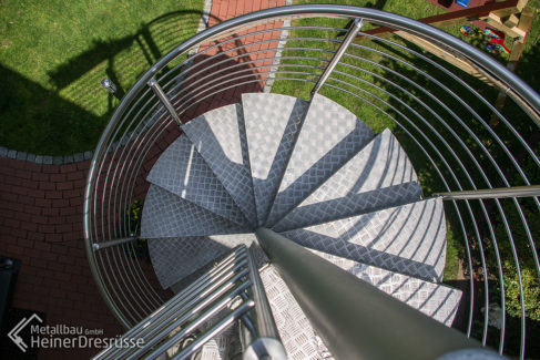 Wendeltreppe aus Edestahl