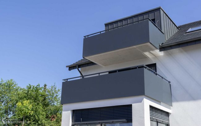 Balkon mit HPL-Platten