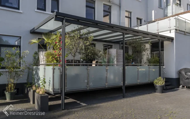 Terrassendach und Balkon in einem